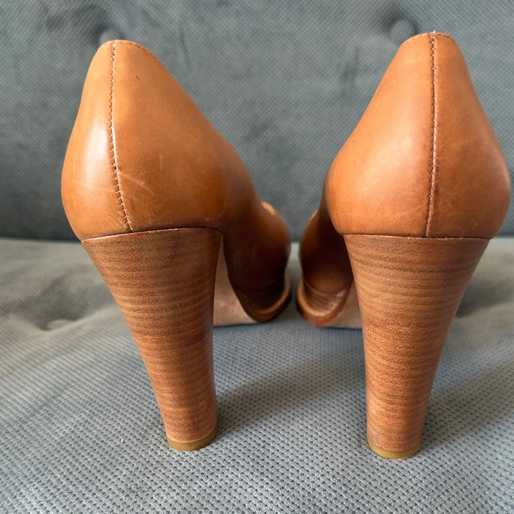 Michael‎ Kors Tan Buckle Peep-Toe Heels Size 9
